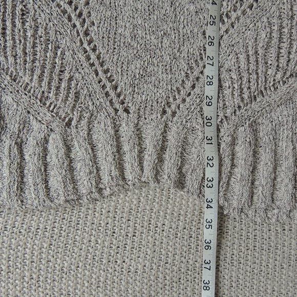 NWOT Crochet tank tunic with side slits - Picture 6 of 9
